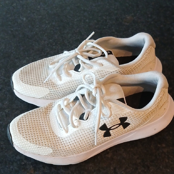 White Mesh Athletic Sneakers - Picture 5 of 8